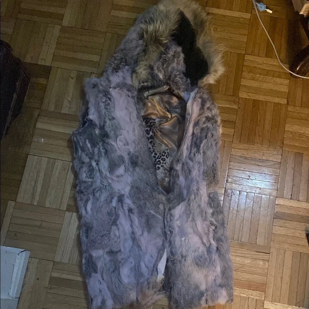 Women's real Fur Vest with Hood - Gray - Picture 2 of 5